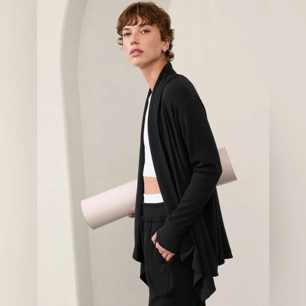 Athleta Pranayama Restore Rib Wrap // Black